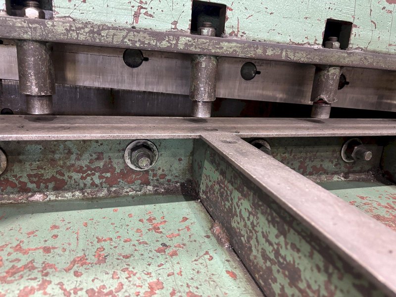 8&#039; X 1/4&quot; BETENBENDER HYDRAULIC POWER STEEL SQUARING SHEAR: STOCK #23332