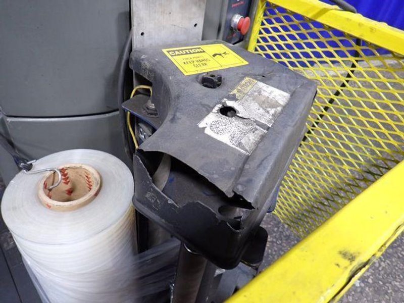 LANTECH INC 47" STRETCH WRAPPING MACHINE  -  Q200