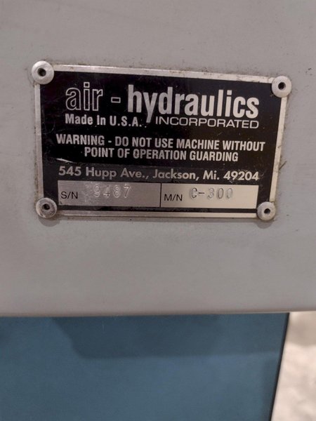 5.5 TON AIR HYDRAULICS MODEL #C-300 PNEUMATIC PRESS 6" STROKE: STOCK #20660