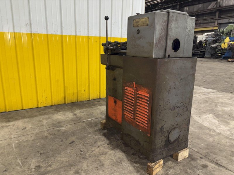 1.5" OSTER MODEL #541 RAPIDUCTION JUNIOR PIPE THREADER: STOCK #22857