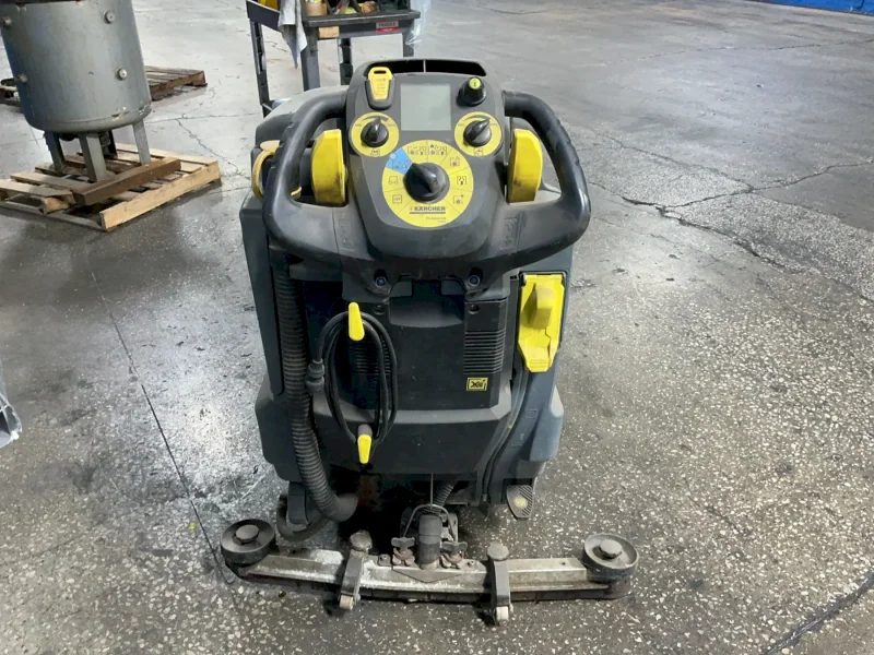 KARCHER 36” FLOOR SCRUBBER  -  RFID B80W