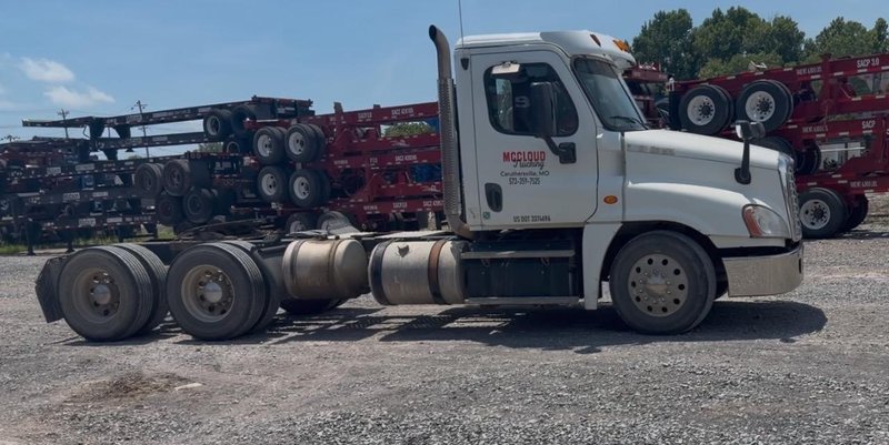 Freightliner 125 Cascadia Day Cab – CUMMINS ISX15, 2015