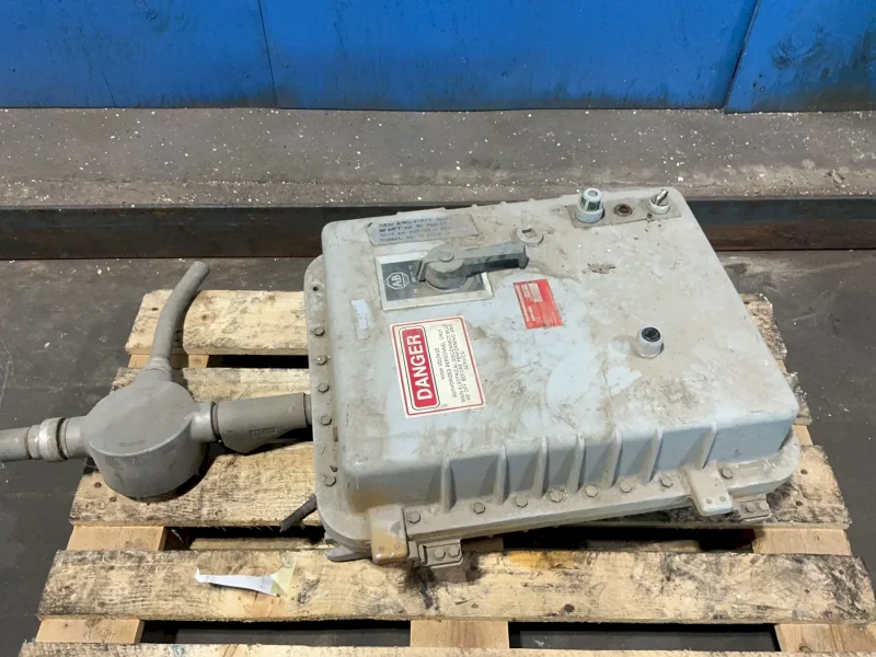 ALLEN-BRADLEY 25/30/50HP HAZARDOUS AREA ENCLOSURE  -  513-Y732974/1
