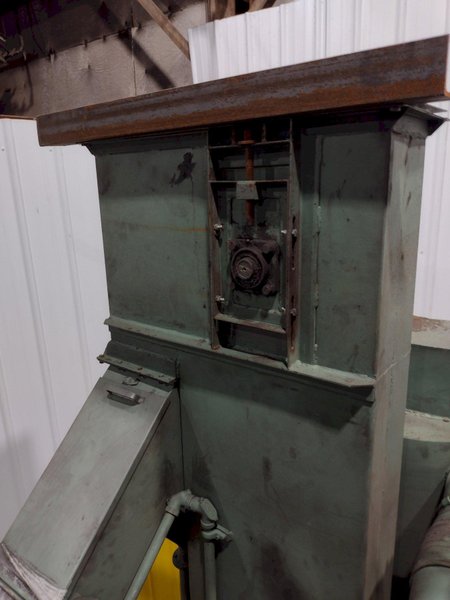 40" CM SANDBLASTING CM1000 ROTARY TABLE SHOT BLAST MACHINE: STOCK #17423