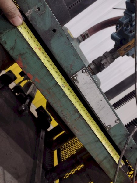 12 TON AIRAM 4-POST PNEUMATIC CUTOFF PRESS, 1&quot; STROKE: STOCK #21330