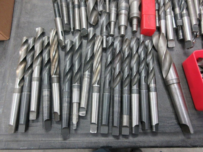 High Speed Cutting Tools: Drills, End Mills, Corner Radius Cutters- Auction Item