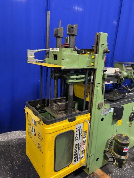 ARBURG 350 KN INJECTION MOLDER  -  221 M 350-75 U