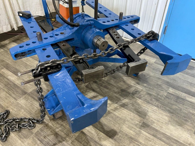 100 TON POWER TEAM HORIZONTAL HYDRAULIC WHEEL PULLER: STOCK #81066