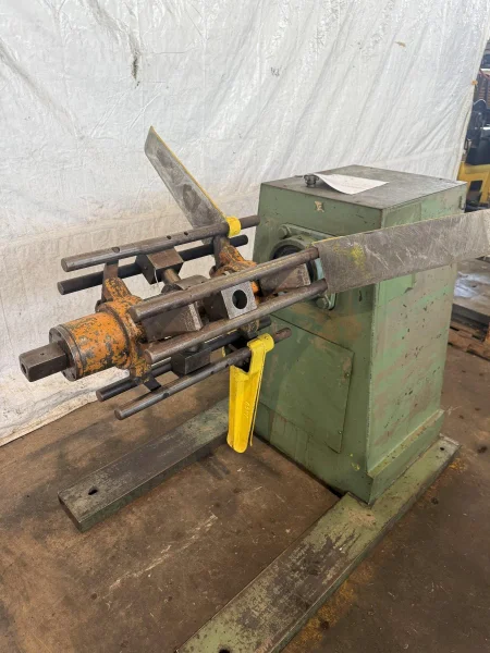 4,000 LB X 18" JACO MODEL 346 UNCOILER: YOBRO #23926
