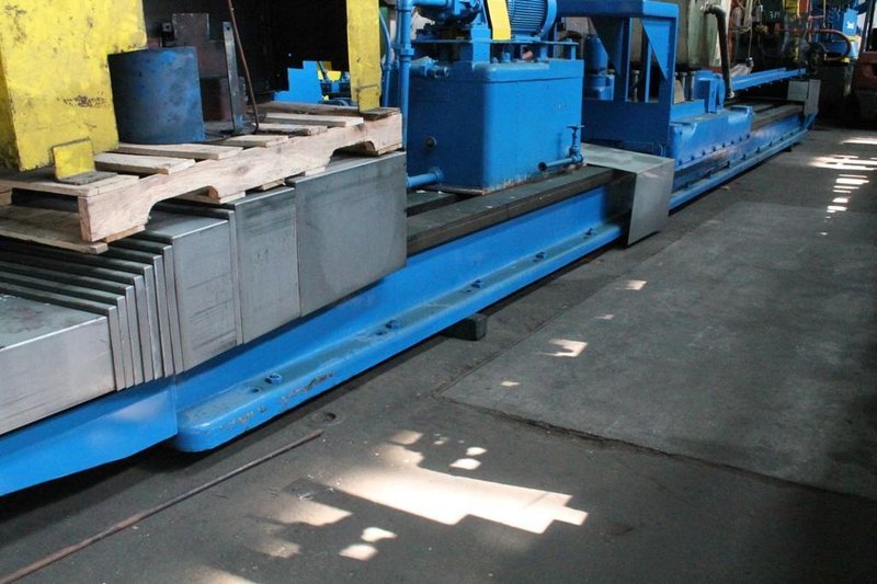 19&#039; CARLTON TRAVELING BASE:  STOCK #64111