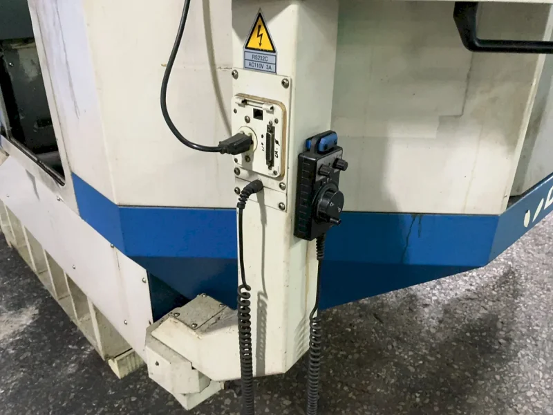 DAEWOO 28” X 46” CNC VMC  -  DVC-400