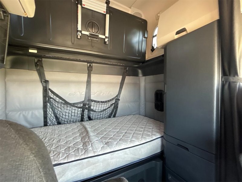 2020 Freightliner Cascadia 126 3AKJHHDR2LSKC0465