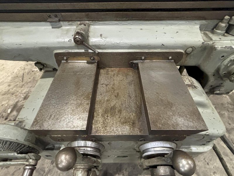 #4CK KEARNEY &amp; TRECKER  MODEL #25HP-4CK K&amp;T HORIZONTAL TABLE TYPE MILL: STOCK #21214