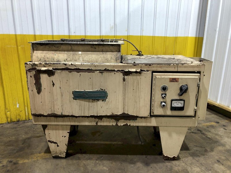 4 CUBIC FOOT ELECTRO-DEBURRING COMPANY  MODEL #R32 TUB TYPE VIBRATORY FINISHING MACHINE : STOCK #17209