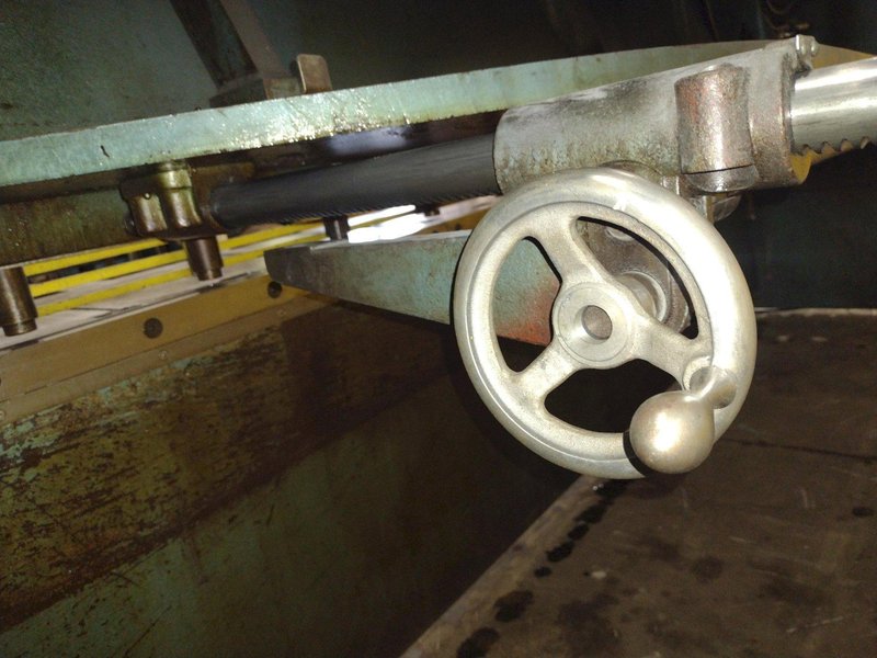 10' X 14 GAUGE PULLMAX URSVIKEN HYDRAULIC POWER SHEAR: YOBRO #25207