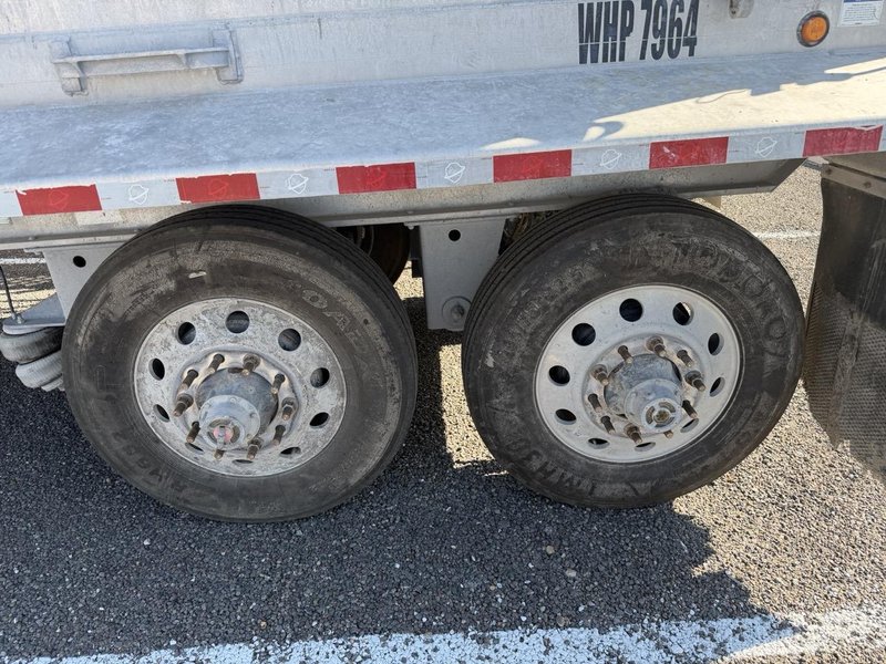 2024 Armor Lite 39′ Aluminum End Dump Trailer – Frameless – Air Ride – High Lift Gate – Lightweight Spec