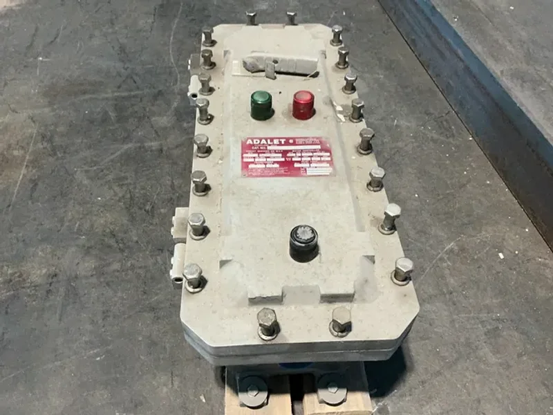 ADALET 7.5/10HP STARTER ENCLOSURE  -  XCBSAQ N4 6130