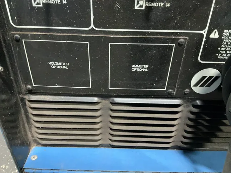 MILLER 300 AMP WELDER   -  SHOPMASTER 300 AC/DC