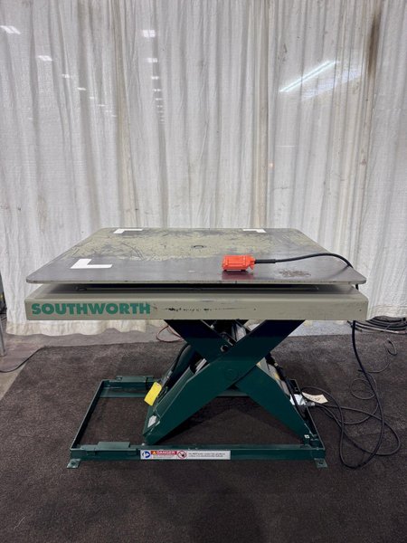 3500 LB SOUTHWORTH MODEL #LS4-36 HYDRAULIC LIFT TABLE: STOCK #78032