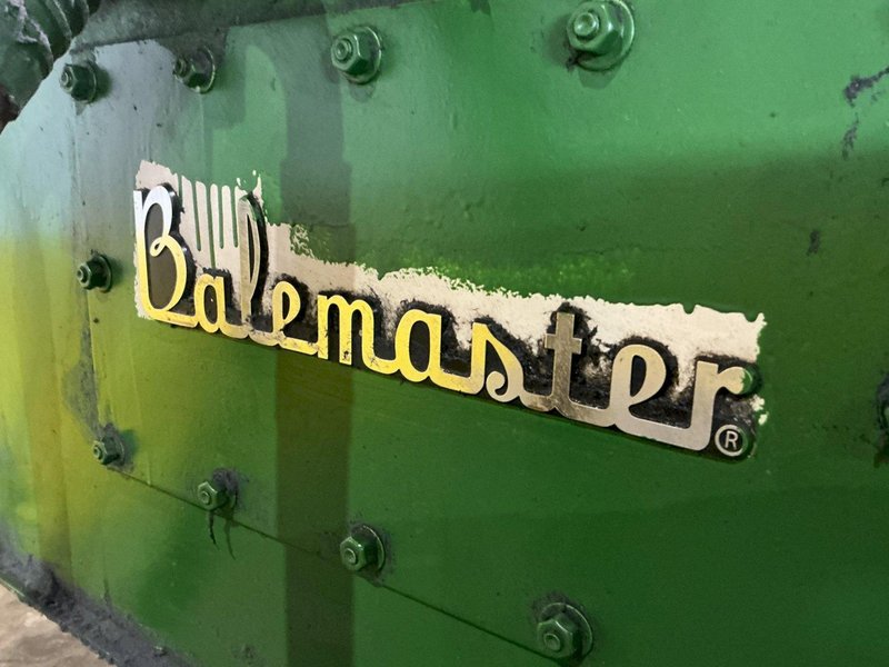 36" X 29" X 30 HP BALEMASTER MODEL #4030G-8 AUTO TIE HORIZONTAL BALER 2007: YOBRO #25000