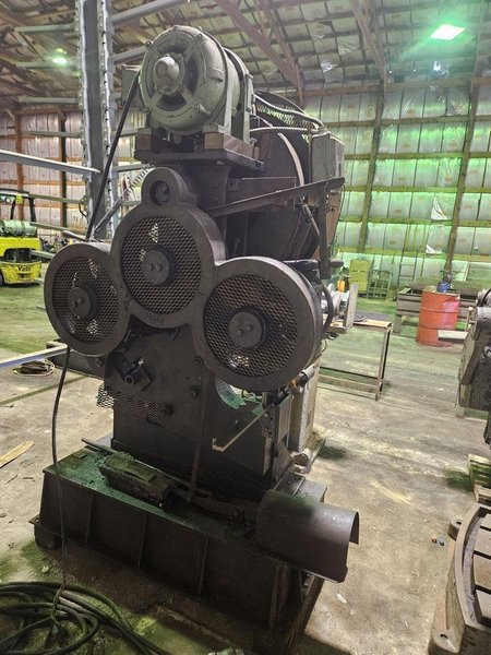 NILES MECHANICAL IRONWORKER. STOCK # 0779325