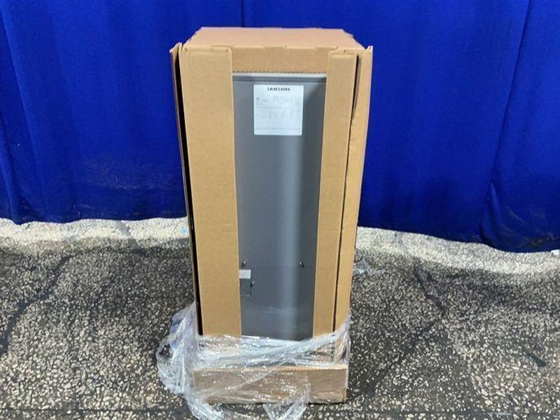 SAMSUNG AIR CONDITIONER  -  AM036TNZDCH/AA