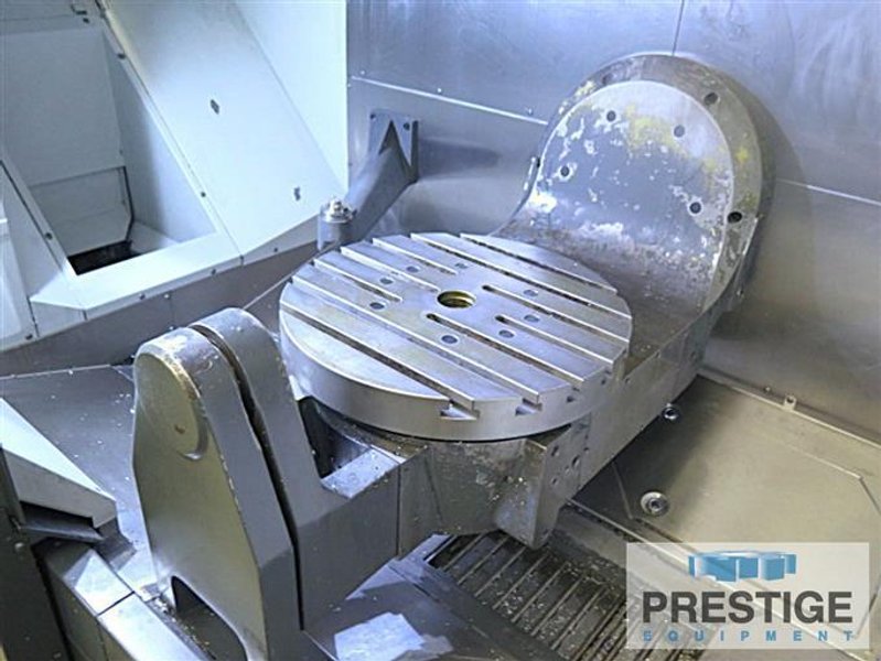 Haas UMC-750SS 5-Axis Vertical Machining Center