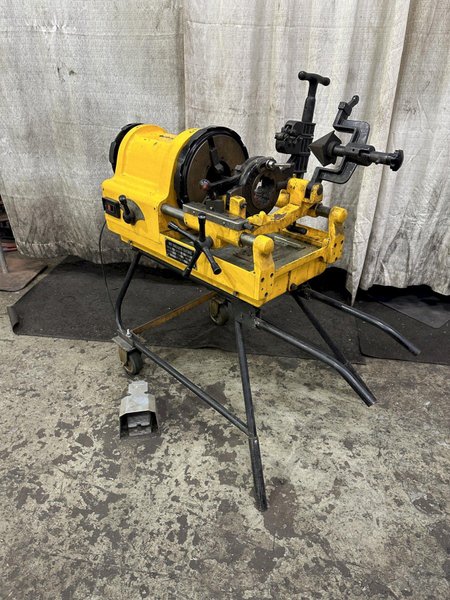 4" HANGZHOU MODEL 100E PIPE &amp; BOLT THREADER: STOCK #77948