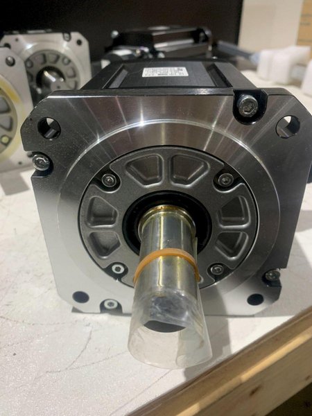 MITSUBISHI SERVO MOTOR HF154S-A48 USED