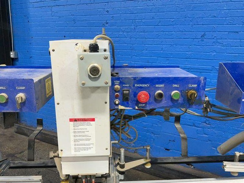 THOMPSON INDUSTRIES PUNCH MACHINE