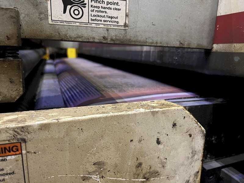 63&quot; MIDWEST AUTOMATION MODEL #N3-6375 3 HEAD WET TYPE BELT DEBURRING GRINDER MACHINE: STOCK 18225