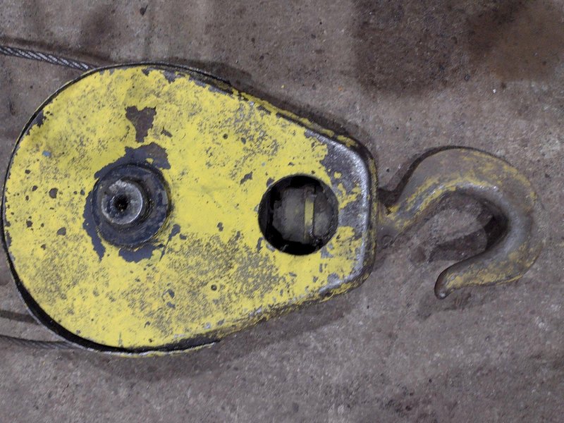 2000 LB 1 TON P&amp;H MODEL ZIP LIFT CABLE HOIST: STOCK #18897