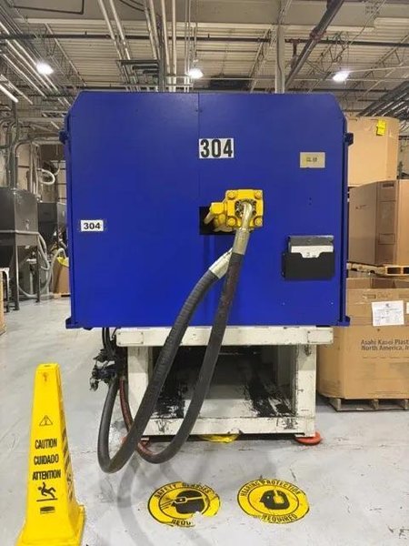 650 Ton 89.6 oz Shot Size Van Dorn 650HT-4300 Injection Molding Machine, 2006