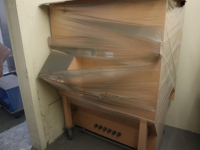 Power Coating Reclaim Hopper, Portable- Auction Item