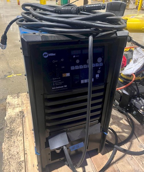 FANUC ARCMATE ROBOT 100ID/10L W/ R30IB PLUS AND MILLER AUTO CONTINUUM 500 USED