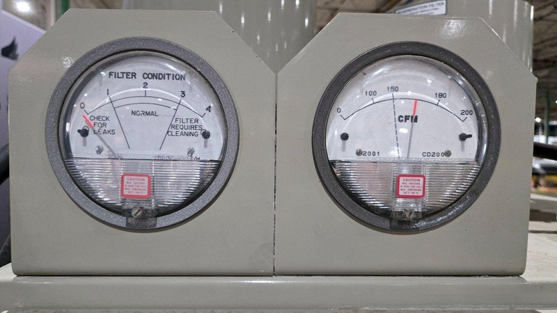 CONAIR CD200 Desiccant Dryer USED