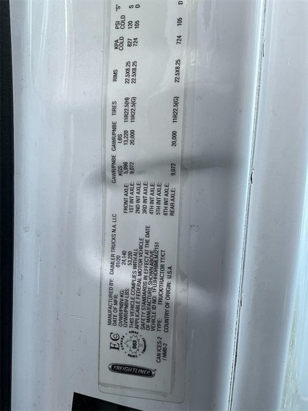 2021 Freightliner Cascadia 1FUJHHDR6MLMJ2151