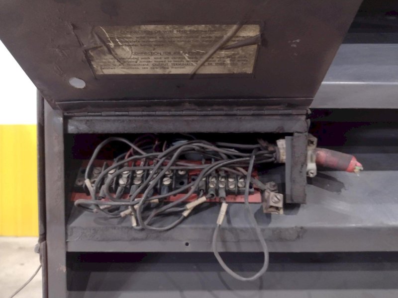1500 AMP LINCOLN IDEALARC MODEL #DC-1500 WELDER: STOCK #20599