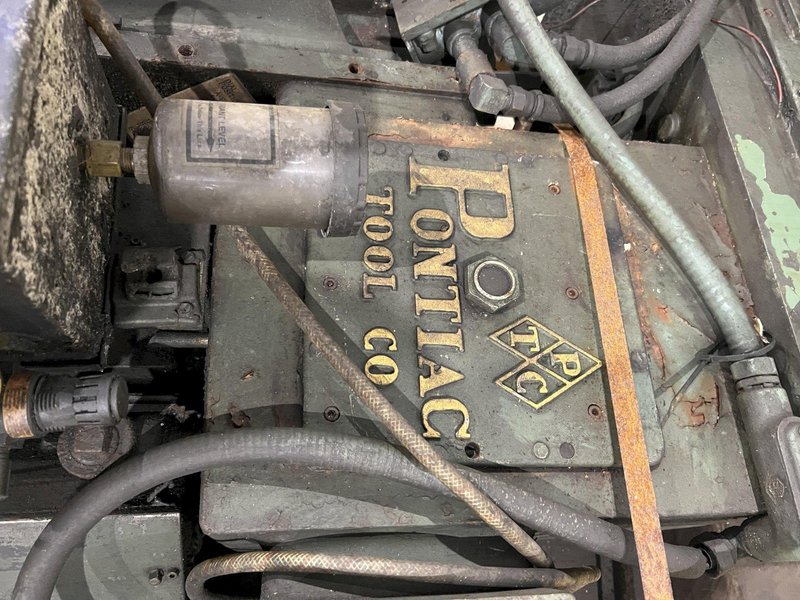 30 HP &amp; 50 TAPER PONTIAC VERTICAL MILLING HEAD: STOCK #13208