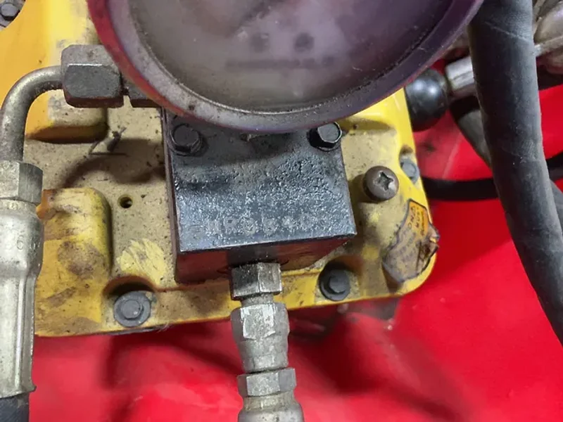 ENERPAC TURBO AIR HYDRAULIC PUMP