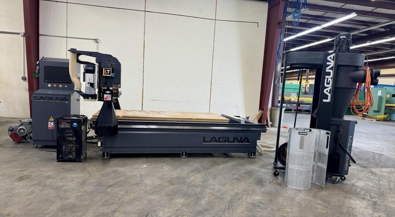 Laguna SmartShop II Pro 4′ x 8′ CNC Router, 2023 – 12 HP HSD Spindle, 8-Position ATC, Vacuum Table, Syntec Control