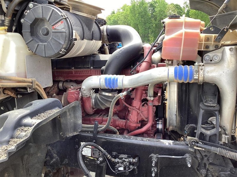 2022 Mack Granite 64F 1M2GR4TC0NM001422