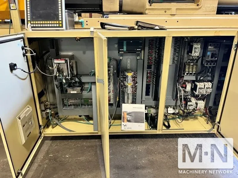 550 TON 39.3 OZ HUSKY MODEL H500RS80/65 INJECTION MOLDING MACHINE MFG 2011 (2) available