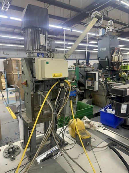 CUSTOM TERMINAL PRESS: STOCK #20104