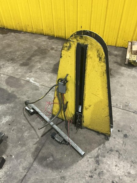 6 STAND X 1.5" ARDCOR MODEL #1-F ROLLFORMER: YOBRO #25222