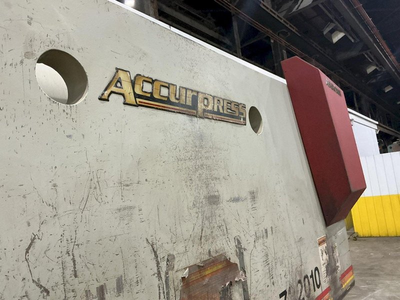320 TON X 10' ACCURPRESS MODEL #732010 ADVANTAGE HYDRAULIC PRESS BRAKE, W/ ETS 3000 CONTROLS, NEW 2010: YOBRO #24910