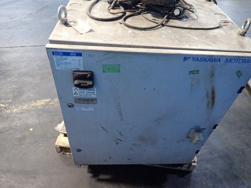 YASKAWA ELECTRIC ROBOT  -  MH6