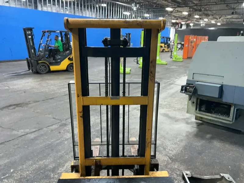 BIG JOE 3000 LBS ELECTRIC WALK BEHIND FORKLIFT  -  PDC-30-106