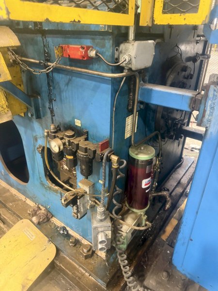150 TON BRADBURY 4-POST CUTOFF PRESS W/ FEED ROLL: YOBRO #25252