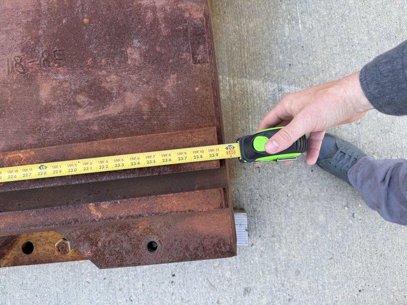 63&quot; X 240&quot; X 6&quot; T-SLOTTED FLOOR PLATE. STOCK # 1002625